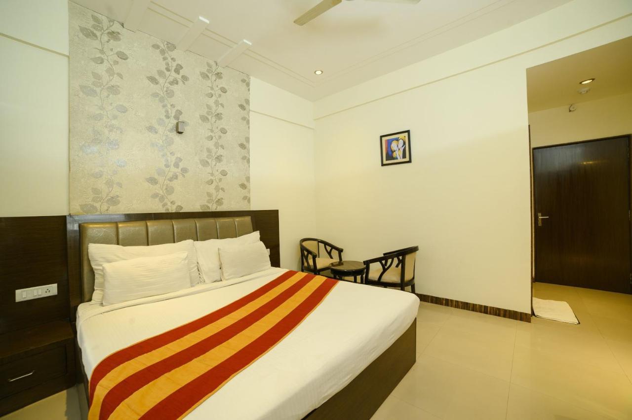 Hotel Karan Vilas Agra  Esterno foto