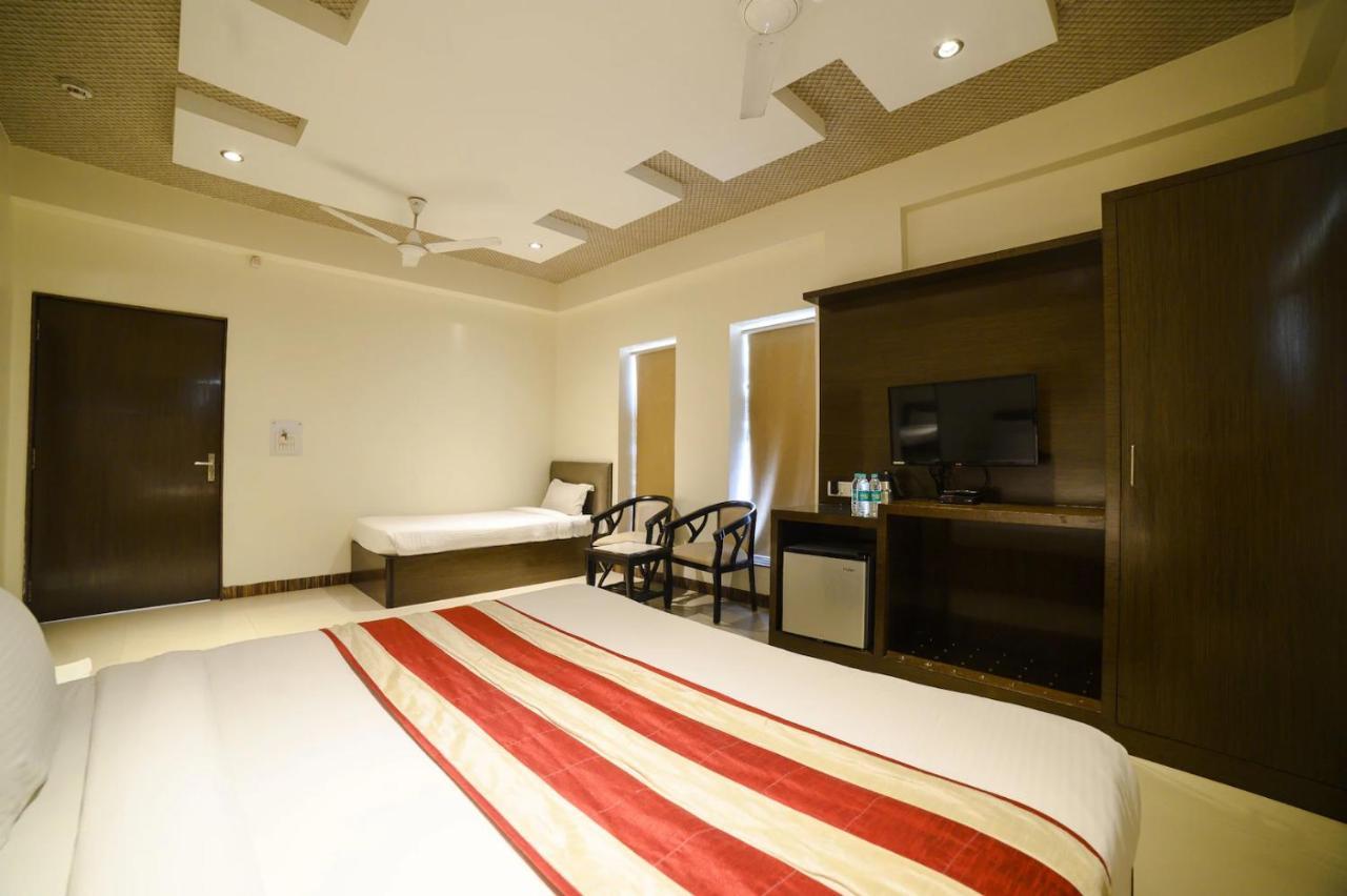 Hotel Karan Vilas Agra  Esterno foto