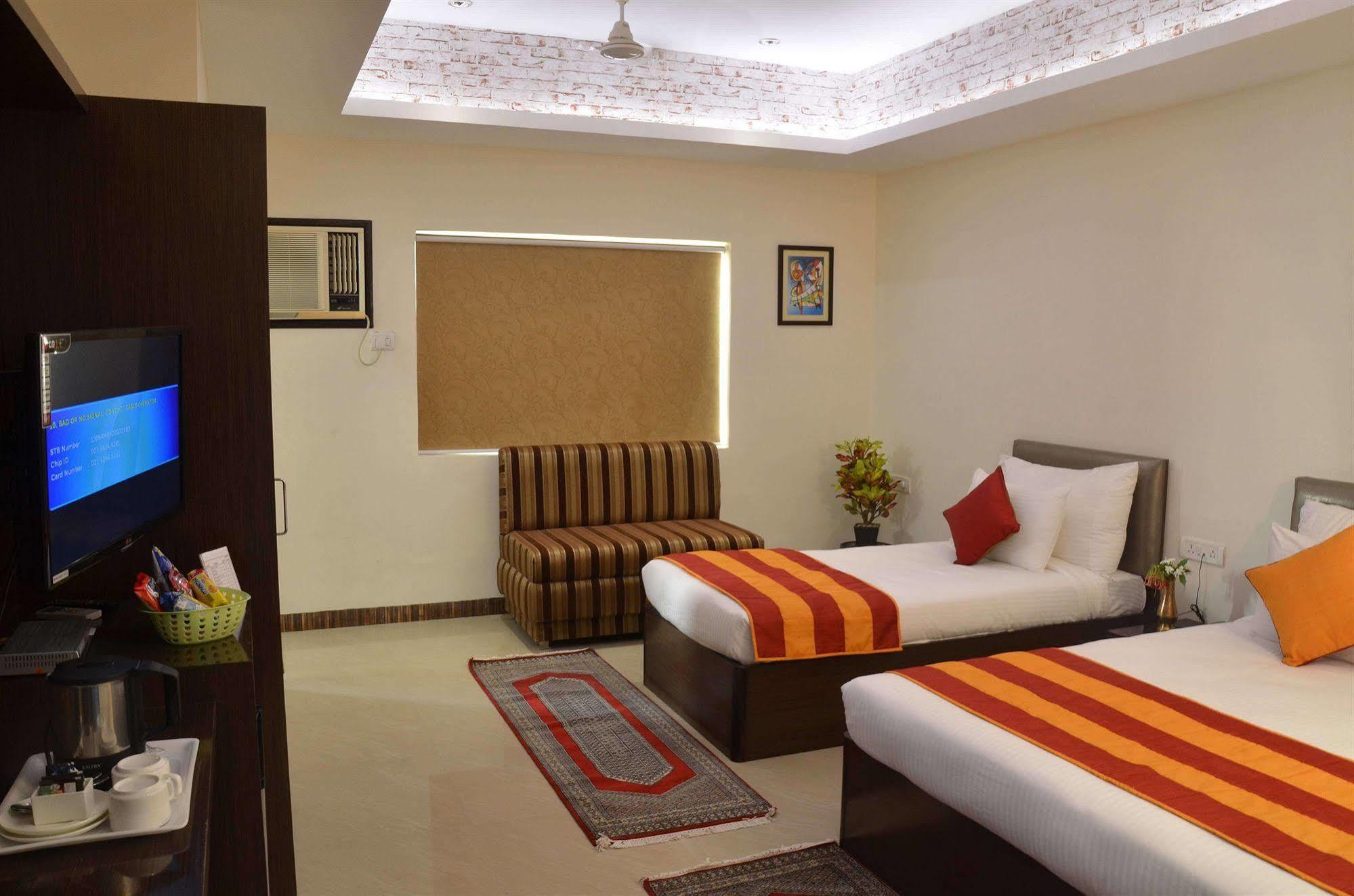 Hotel Karan Vilas Agra  Esterno foto